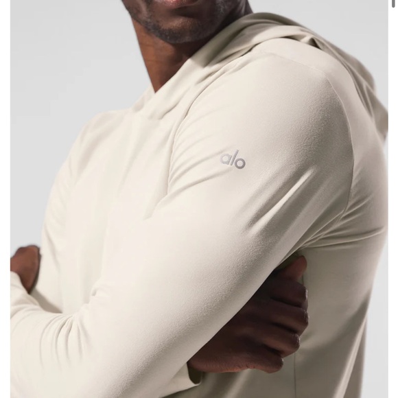 Alo Conquer Reform Long Sleeve With Hood - Picture 2 of 3